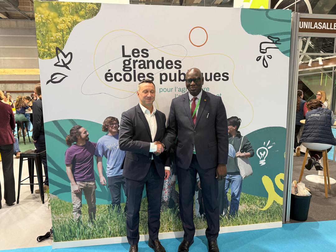 univsinesaloum's tweet photo. En marge du Salon de l’Agriculture
Le Pr Diegane DIOUF (USSEIN) et le Pr François Purseigle (INP-Agro Toulouse) renforcent leur partenariat pour la mobilité et la coopération scientifique.
#USSEIN #INPAgroToulouse #Agreenium #Pettal @diegane_diouf @Diakhate_12 https://t.co/OZRuYeVOlM