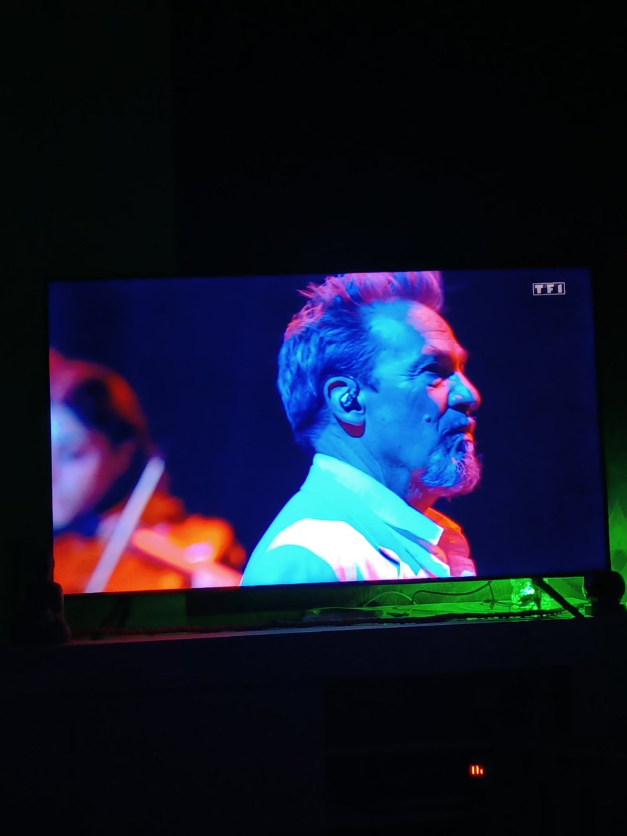 Jarrynette34's tweet photo. Bonheur de voir le patron #Enfoires2026 https://t.co/VwGH3OtrBt