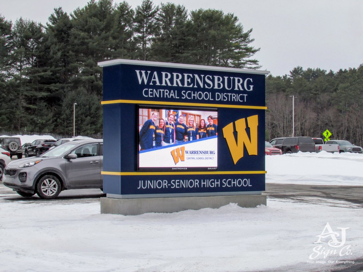 AJSigns's tweet photo. A fresh new look for the Warrensburg Central School District! This crisp digital sign replaces their older signage and brings real time communication to the forefront! #WarrensburgCSD #AJSigns | #YourImageOurEverything https://t.co/7lzkPuQvCl