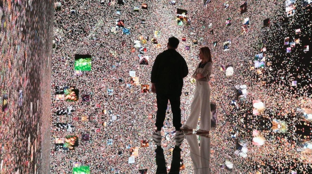 Let's dive into Currents, the top stories this week in crypto and NFTs.

From Refik Anadol on 60 Minutes to Rekt hitting UK grocery shelves, the Ethereum Foundation staking its ETH, and Tyler Hobbs opening QQL portfolio reviews.

Check out the newsmakers below 👇