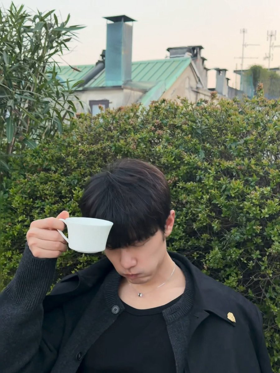 wxyzybxz's tweet photo. 260228 04:15 Xiao Zhan Weibo Update

Off work! ☕️ 

#DailyXiaoZhan https://t.co/Xj83DdD67Y