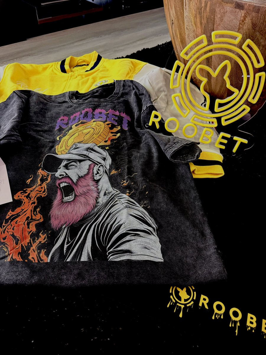 HeyItsRUFF's tweet photo. ROOBET HAS BEEN A MASSIVE W FOR OVER A YEAR! 🙏🏼 Thank you to Mitch for going out of his way to make these rad shirts for me! I’ll be shipping some too! As always, use code HEYITSRUFF on https://t.co/5tlq2ydEqc 🦘 $12.5k LB 💸💸💸💸
@Roobet  @RoobetMitch https://t.co/jaowbTiT8C