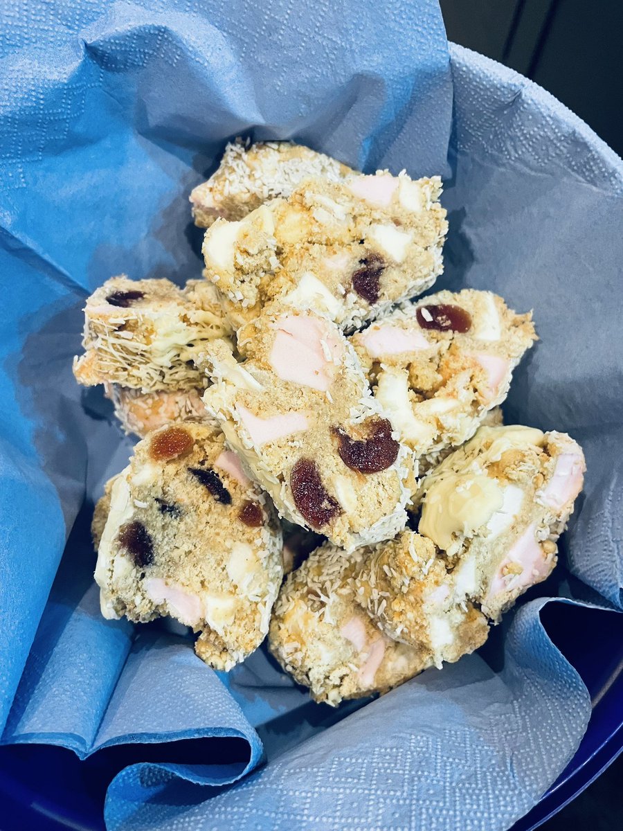 5kYWBelfastOrmeau tweet media