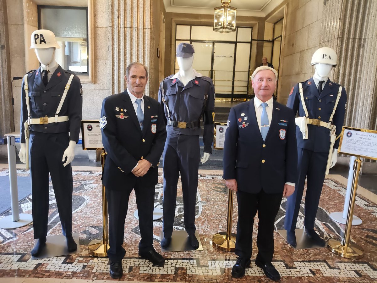 AVEAGETAFE's tweet photo. Hoy, miembros de #AVEABAG hemos asistido en el #CGA a los actos del 75º aniversario de la #PolicíaAérea.
Gracias por el trato recibido y, en especial, a la Agrupación del #ACARGetafe por la invitación.
@EjercitoAire #PA @Ala35_ea #HVEAE #BaseAereaGetafe #LegionariosAire https://t.co/mEkRR4OFVc