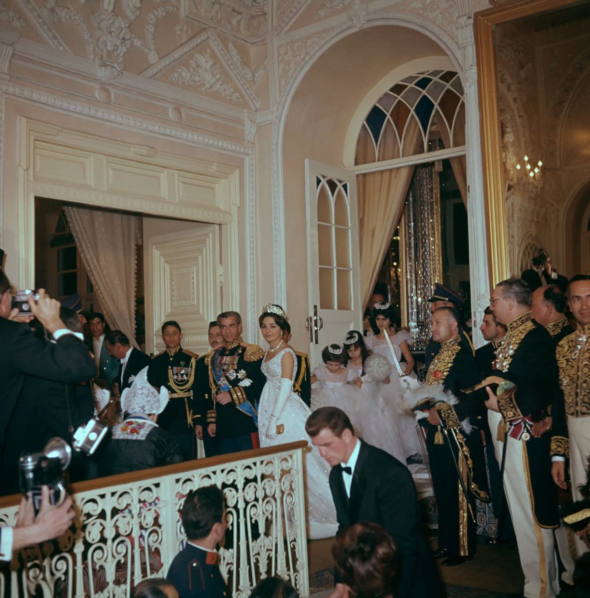 History In Pics tweet media