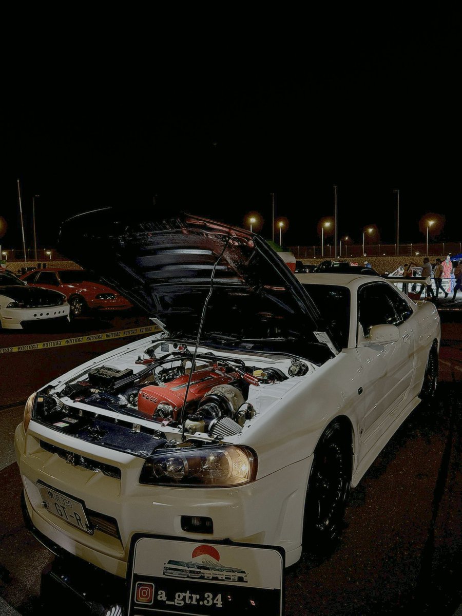 28x_zd's tweet photo. Kuwait motor town🖤📍. https://t.co/zD1axV7T5t