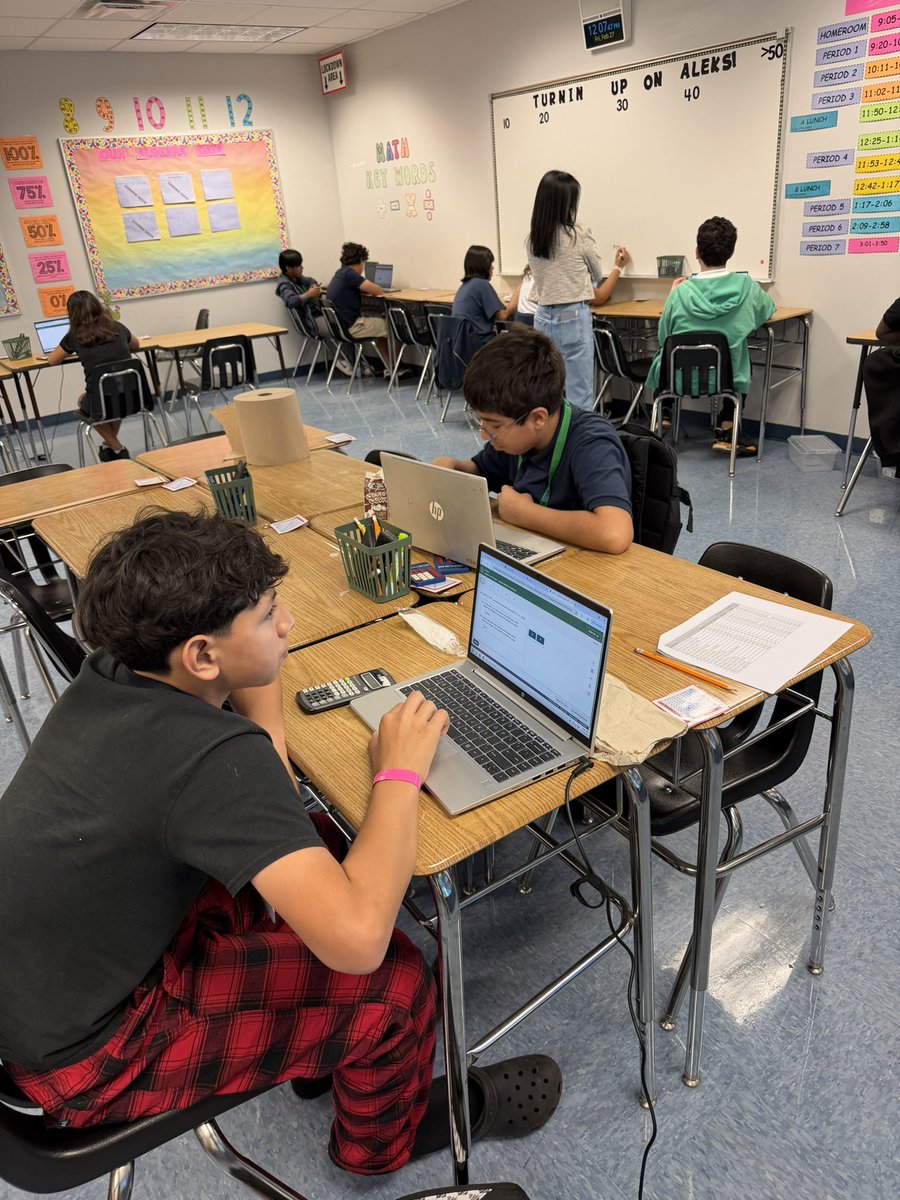 East Naples Middle tweet media