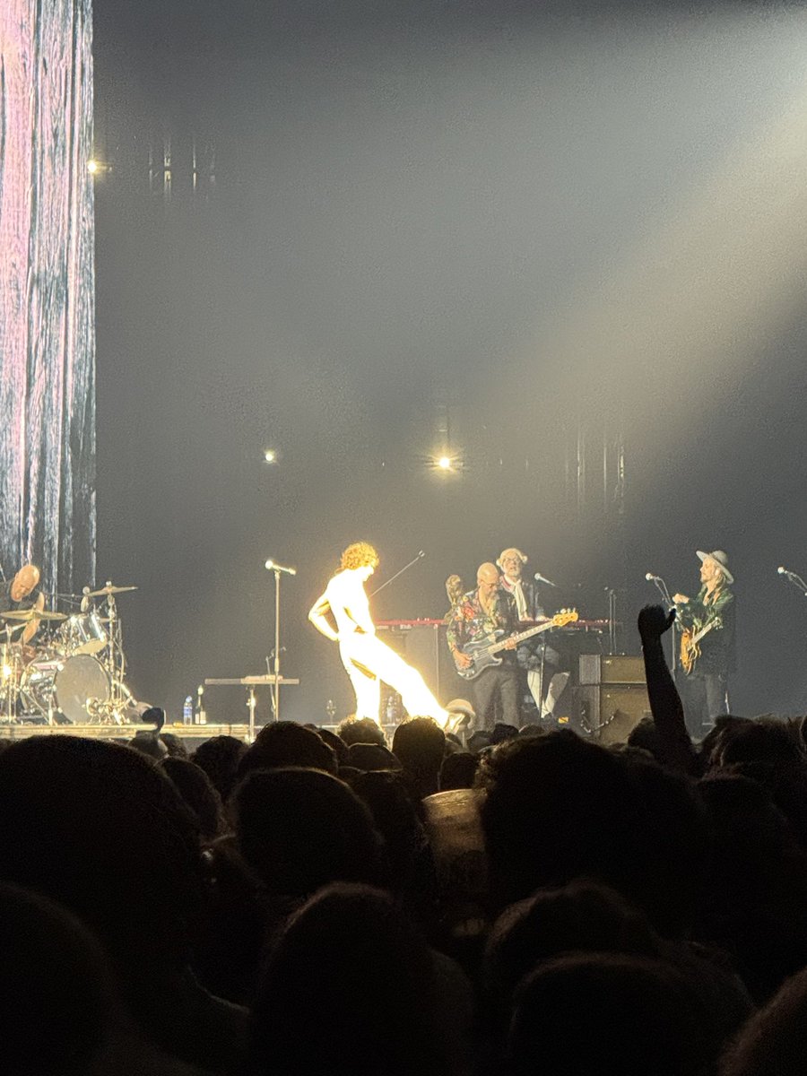 Petter Olafsson tweet media