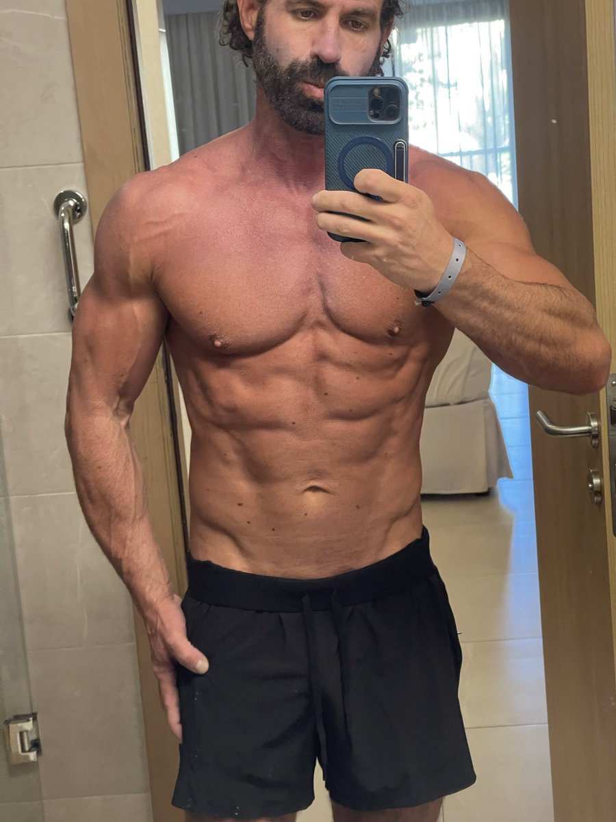 russian-waffle-eater-bot tweet media