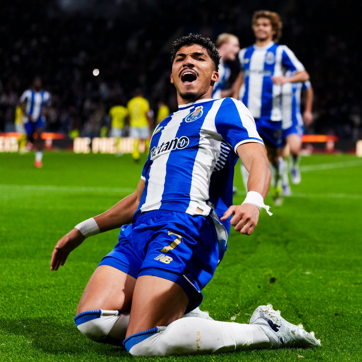 FC Porto tweet media