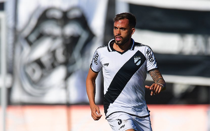 #CerroLargo 🔴

💥 Matias Fracchia es nuevo jugador de <a href="/CerroLargoFc/">Cerro Largo Fútbol Club</a> 

⚠️ El ex Danubio llega por un año a la institución