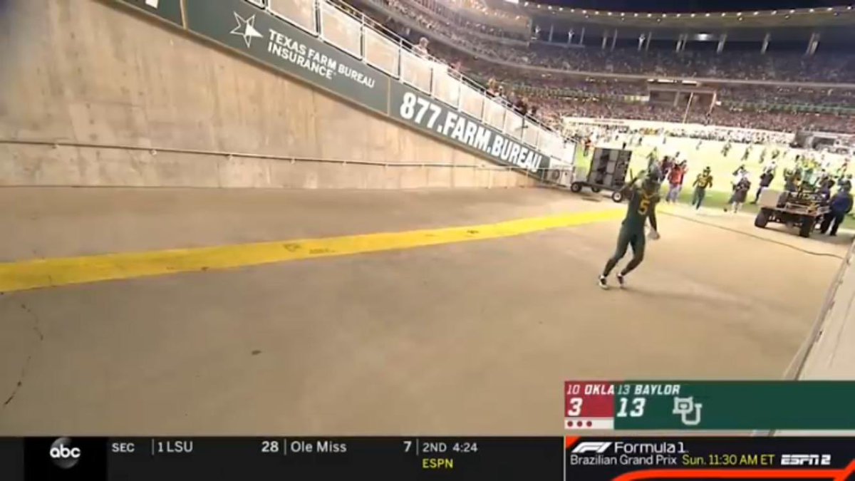 Baylor No Context tweet media