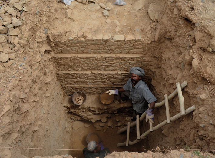 Archaeology Magazine tweet media