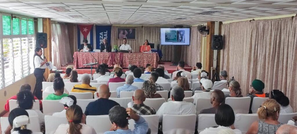 Actualización: Héroes del Baire: firmeza, ciencia y compromiso en defensa de la vida radiocaribe.icrt.cu/2026/02/27/her…
<a href="/DiazCanelB/">Miguel Díaz-Canel Bermúdez</a> <a href="/DrRobertoMOjeda/">Dr. Roberto Morales Ojeda</a> <a href="/PartidoPCC/">Partido Comunista de Cuba</a>