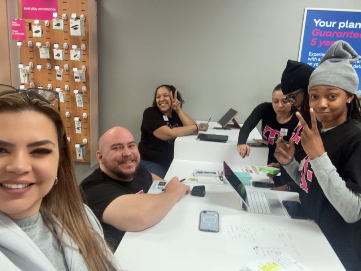 Connectivity Source tweet media