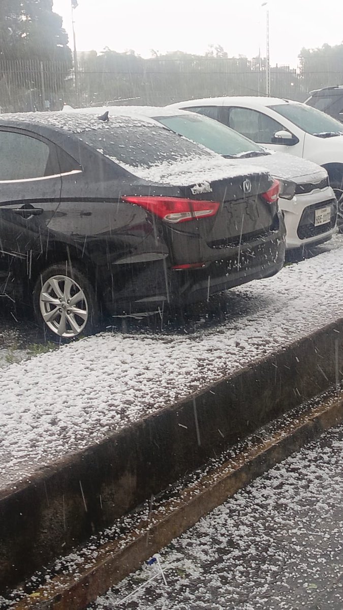 La lluvia que aún no termina en Quito.

🤯