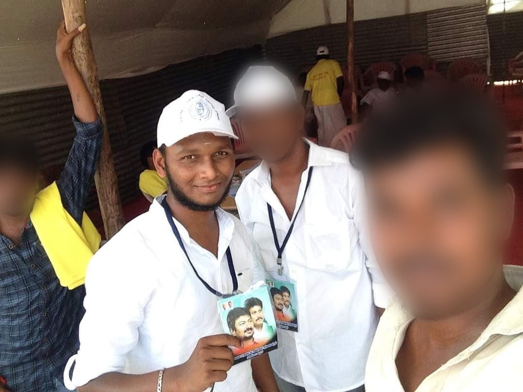 chnmharish's tweet image. பாப்பாநாடு கூட்டுப் பாலியல் வன்கொடுமை வழக்கில் இடைக்கால பிணையில் வெளியே வந்த திமுகவை சேர்ந்த கவிதாசன் தலைமறைவாகி உள்ளார். கவிதாசனை உடனே கைது செய்து சிறையில் அடைக்க முதல்வர், உள்துறை செயலர், DGP உள்ளிட்டோருக்கு மக்கள் உரிமைக் கூட்டமைப்பு மனு அனுப்பியுள்ளது. #SexualHarassment #DMK