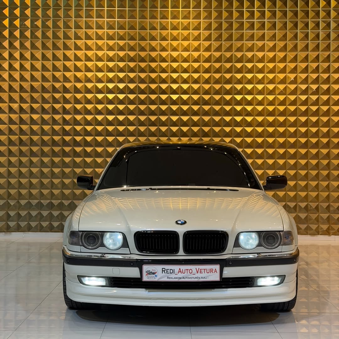 nocarcontext's tweet photo. BMW 730d E38 🤍🤍 https://t.co/fLb1VkIWi0