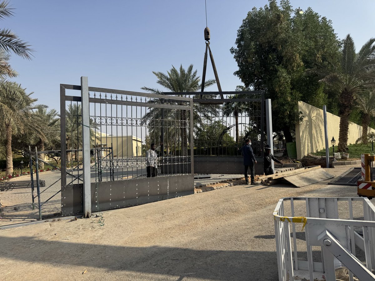 WarshatB19655's tweet photo. ورشة تركيب هناجر حديد تركيب ابواب  الاماني بجميع انوعها ابواب الكلدنج ابواب المقنو ابوب بيطار تركيب المظلات الساندوتش بنل تركيب مظلات الملاحق مظلات الارتداد مظلات الغماش ومظلات الابجور وجميع اعمال الحديد 
#تركيب_ابواب_الماني
#تركيب_مظلات_برجولات
#شركة_الوح_صاج
 #الهلال_الشباب https://t.co/fzwwgE3Tpn