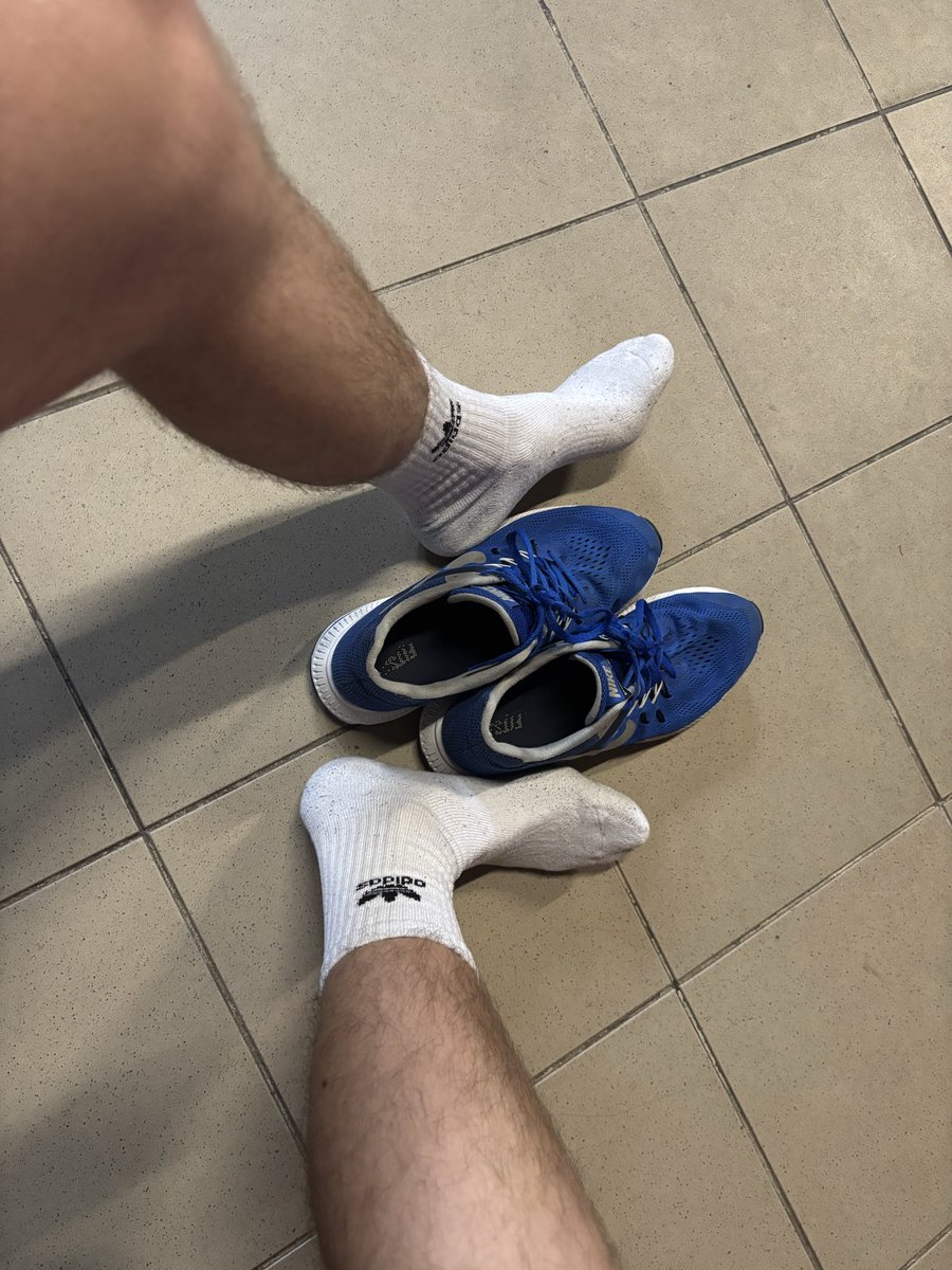 socks_and_cocks's tweet photo. Who wants to have the socks after we have been in the gym 😜 https://t.co/CTgI8Yr5G1