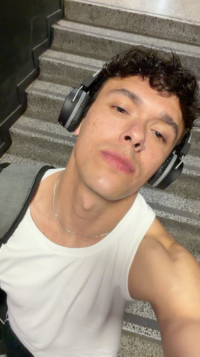 PaezAlexltbd's tweet photo. Tardes👀 #gymboy #boy #gymmotivation https://t.co/AgrTodbJT1