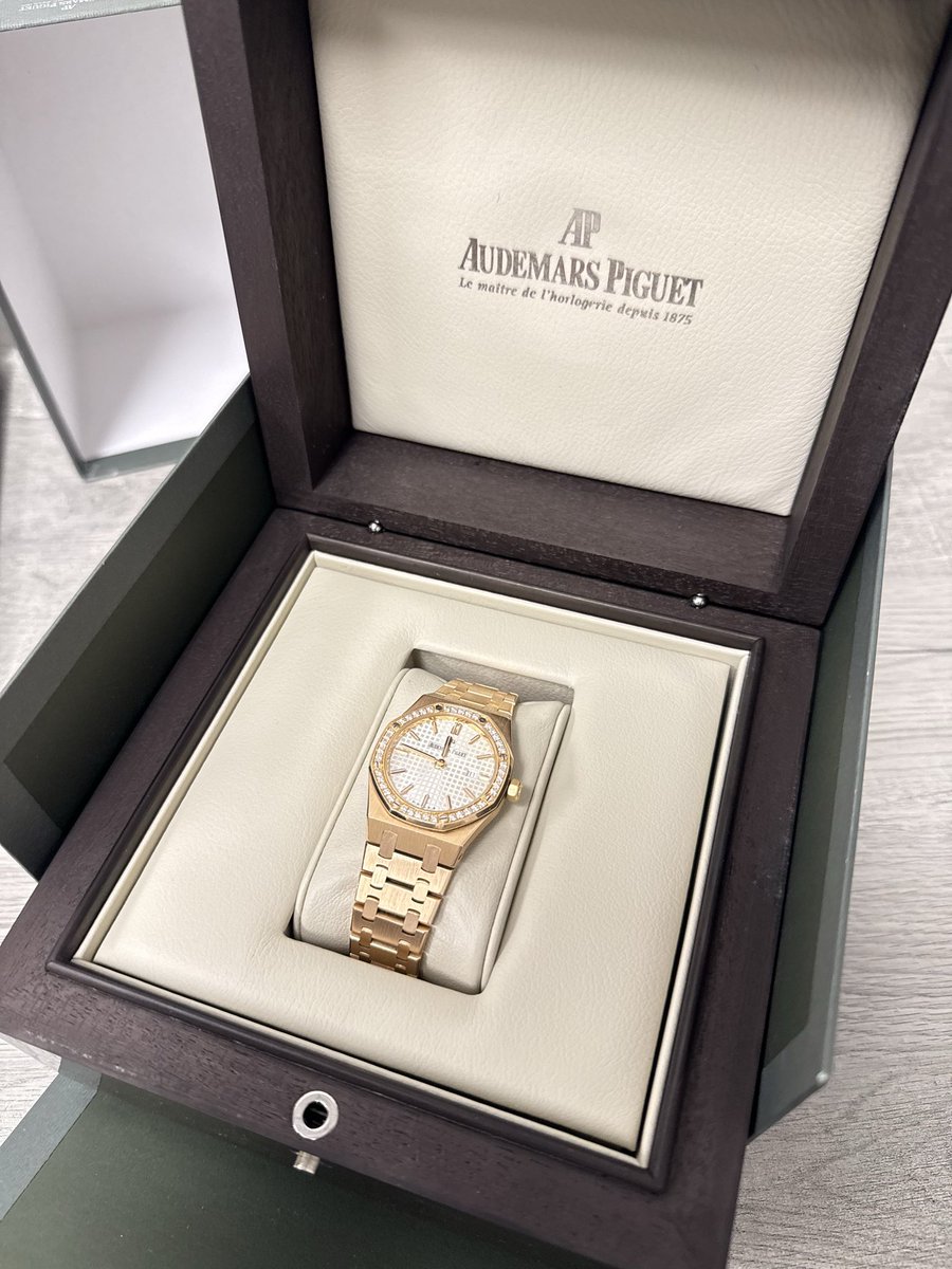 Caprice🩷 tweet media