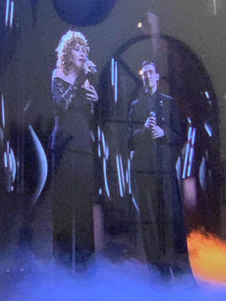 LuisandaD's tweet photo. È uno di quei giorni che… 
Brividi!  #Sanremo2026 https://t.co/MlmJjheQtL