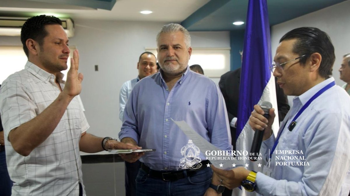 El Consejo Directivo de la <a href="/enp_hn/">ENP</a> aprobó el nombramiento de los nuevos superintendentes de #PuertoCortés, #PuertoDeSanLorenzo y #PuertoDeCastilla. Una decisión que fortalece la modernización portuaria y consolida la competitividad logística de Honduras. 🇭🇳⚓ #JuniorBurbara