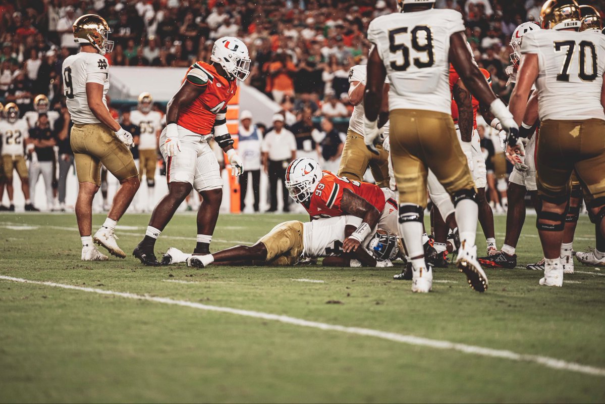 WE DON’T LIKE YOU EITHER!!!!
1-0!!!! GO CANES🟧🟩