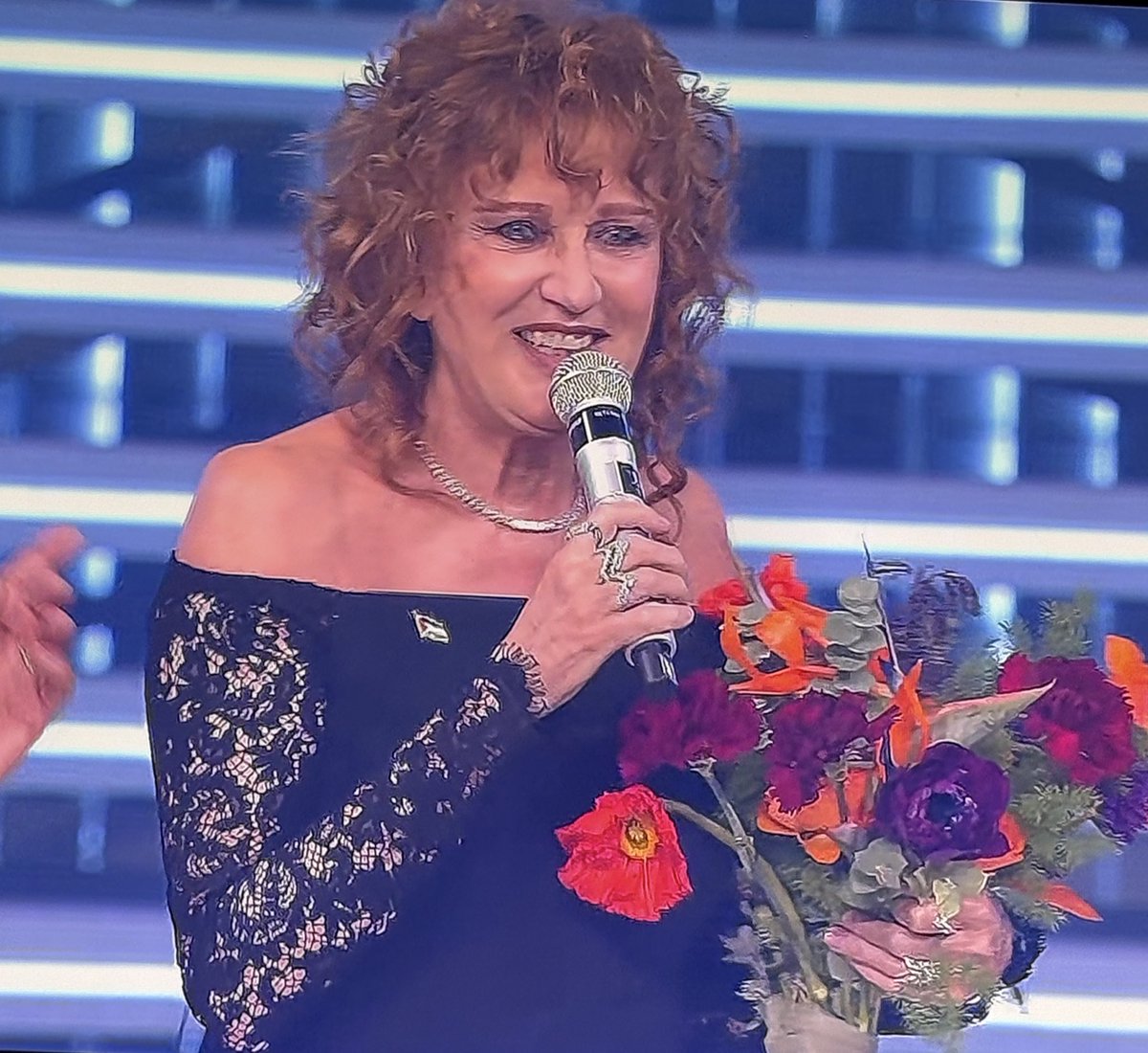 melodramaupas's tweet photo. Fiorella Mannoia con la spilla della bandiera palestinese❤️ #sanremo2026 https://t.co/JUyJVFkwzn