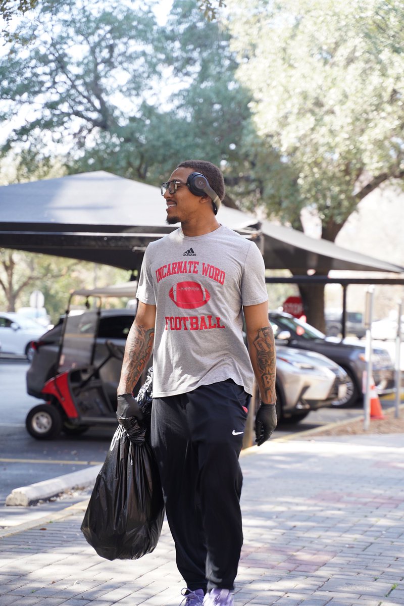 UIW Football tweet media