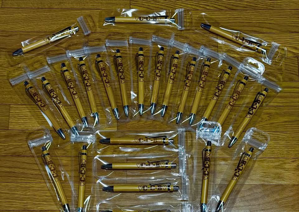 TAKA_CCB's tweet photo. いよいよ本日❣️
100インチプロジェクター、
テーブル、
推しテル、
各種ドリンク、
L多めで準備万端です😄
https://t.co/DOg0TyIDOi

皆様のお越しを心よりお待ちしております。
チケットの締め切りがありますので、
お早めにお求めください。
https://t.co/taUmbBUooc
ーーーーーーー
〜C-C-B〜SNS Off line meeting(オフ会)
〜Romanticなtalkが止まらない〜Vol.2
＠SaludKOBE 
開場/開催13:00～Late～
持ち寄りパーティー❗️

チケットがどうしても買えない方がいらっしゃったら、
DMをいただければ他の買い方をお教えいたしますので、
遠慮なくご連絡いただければ幸いです。

C-C-Bの事、
または当時の事、
色々お話ししませんか？

私の主催するCCB＆80’sオフ会は、
CCBを知らなくても、
ファン歴が短いとか、
長いとかは関係なく、
また、
当時の情報を持っているとか、
持っていないとかを気にする会ではありません。

お互いの推しを、
お互いに認め合う空間です。
どなたでもご参加いただけますので、
ご安心ください。

マウントを取る発言や行動など、
空気を乱す方には遠慮なく、
優しく注意いたします😊

¥1,500
ドリンク別(1ドリンクオーダー制)

Studio使用料+1ドリンクオーダー制
ネットチケット販売には、
システム手数料¥100が別途必要。

https://t.co/taUmbBUooc

推し活！
100インチスクリーンでCCBの映像を観たり、
聴いたりしながらワイワイしませんか？
サウンド機材を駆使してカラオケも可能🎤
持ち寄りParty開催いたします。
関西に関わらず全国からのお越しをお待ちしております‍。
食べ物の持ち込みOK ゴミは各自お持ち帰りください。
食べ物はお持ち込みOKですが、
飲み物だけはこちらでご注文をよろしくお願いいたします。
オフ会専用の簡単なドリンクメニューになります。

アコースティックギター持ち込みOK！
ドラムは大変な事になるので不可。

Salud KOBE 
〒650-0022
兵庫県神戸市中央区元町通2丁目9－1
元町プラザビル 2階 218

https://t.co/hxBo534ib1
by TAKA C-C-B