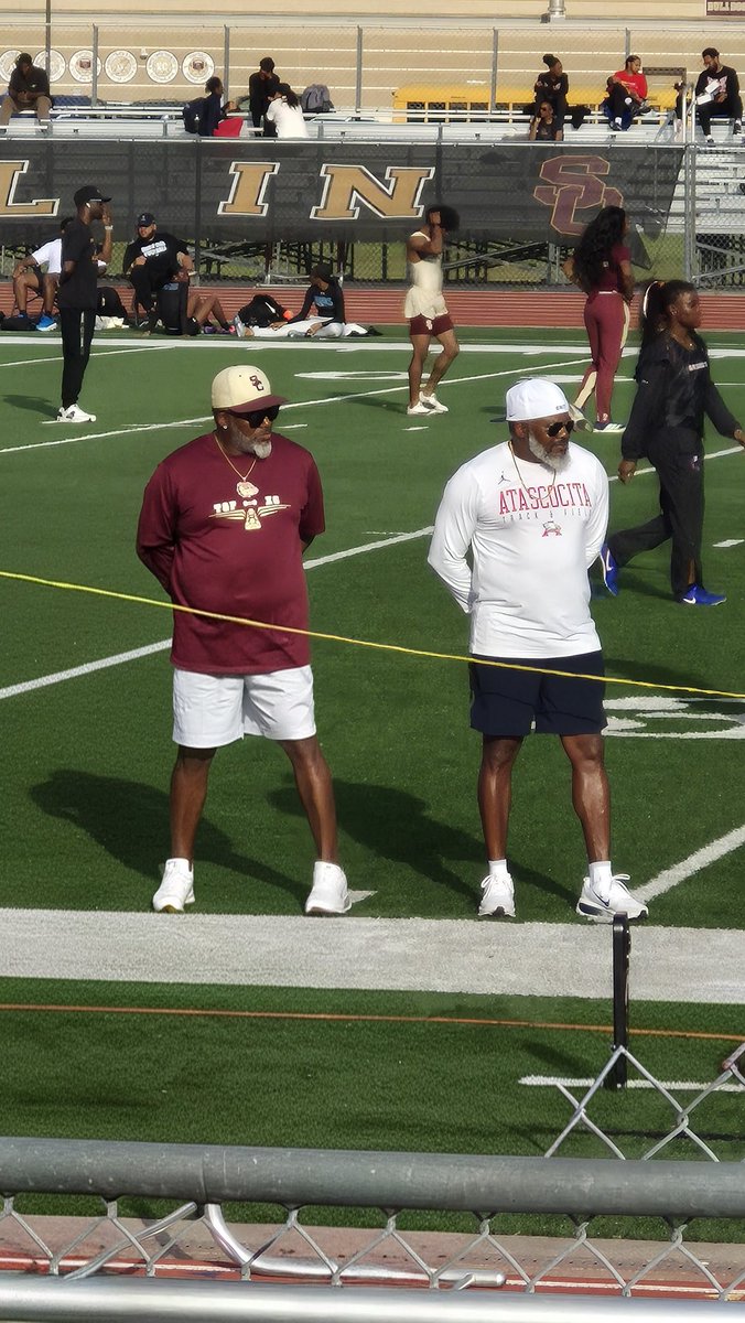 MrsJRo23 tweet media