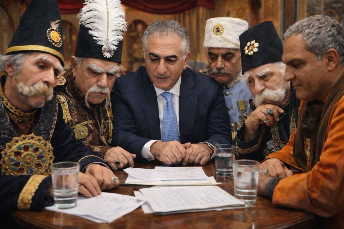 XatûZîn | خاتووزین tweet media