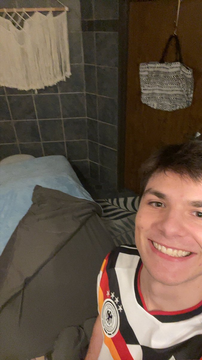 reversehurb tweet media