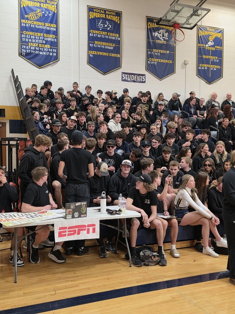 RC_Mustangs's tweet photo. 62 minutes to game time! Mustang Country showed out! https://t.co/N4o6XtLaYM
