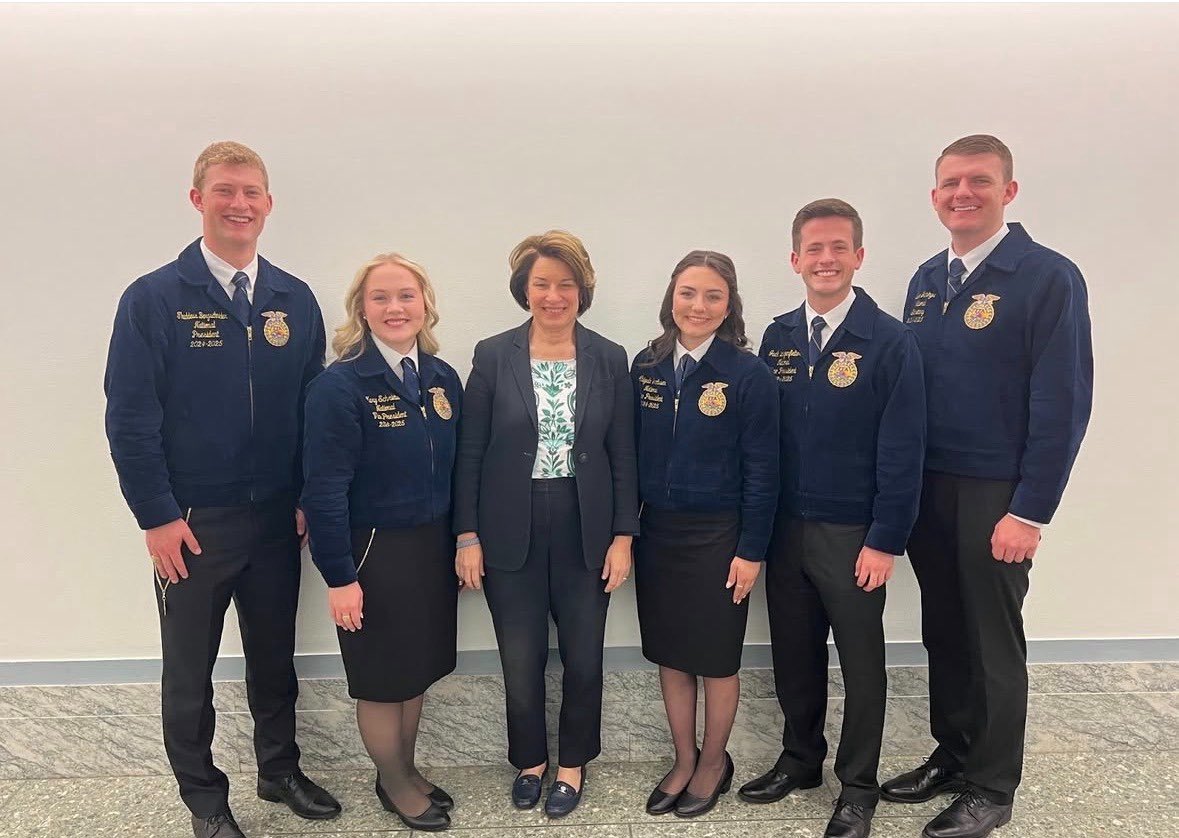 Senator Amy Klobuchar tweet media