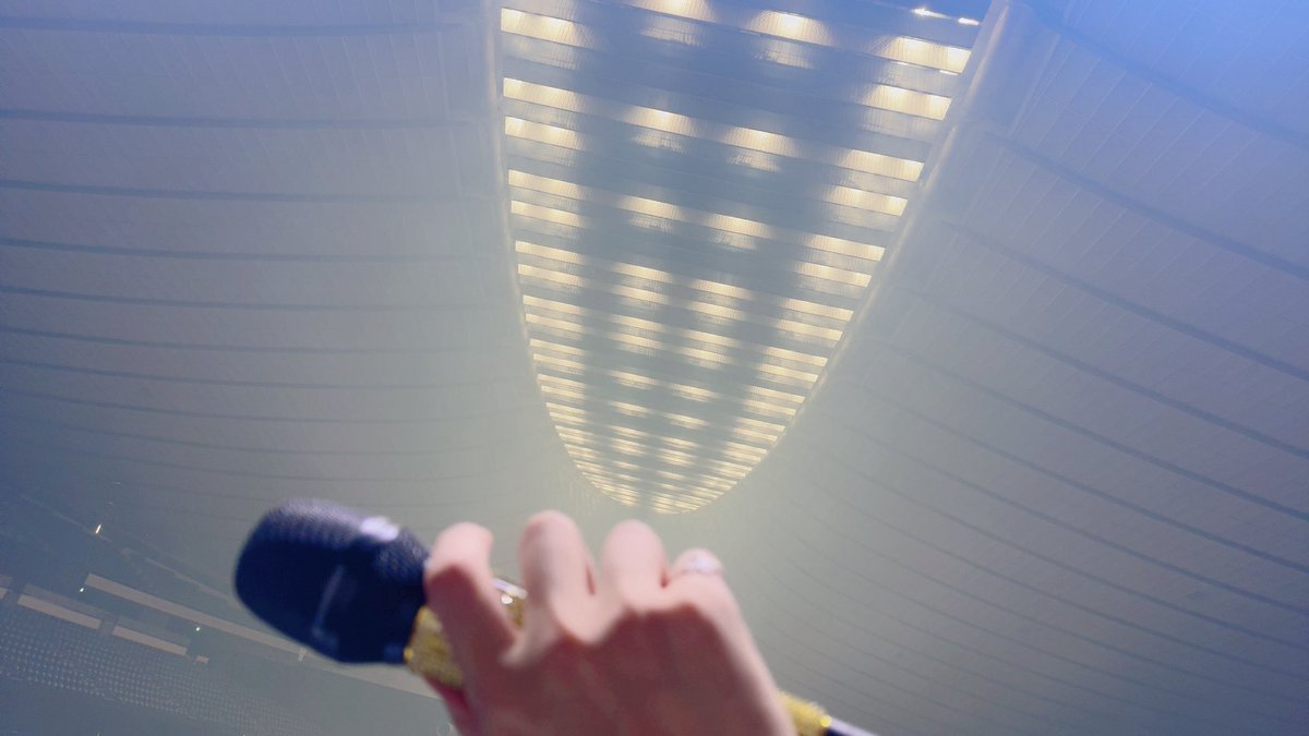 おはよ︎！☀️

今日が約6年ぶりのワンマンライブです。
夢の代々木第一体育館✨️

君との約束を叶える日！

全ての想いを胸にステージに立ちます。

最高の日にしようね、いつだって一緒に！
応援もおはようもいっぱい下さい！おねがいできる？🫶🏻
#ワンマンライブ君と僕の約束