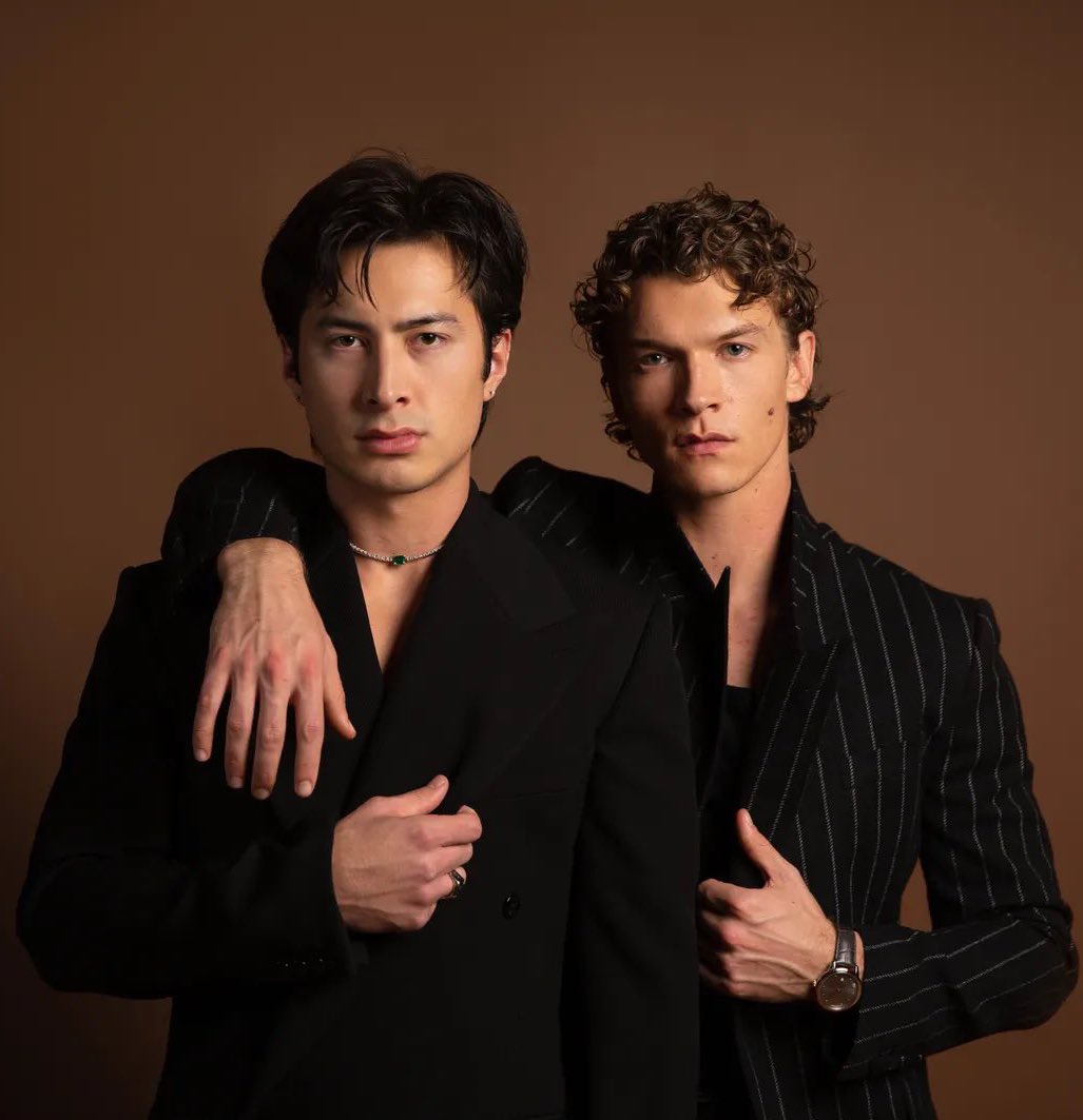 ilyanchiron's tweet photo. i love when two hot people are best friends https://t.co/NJ317y5045