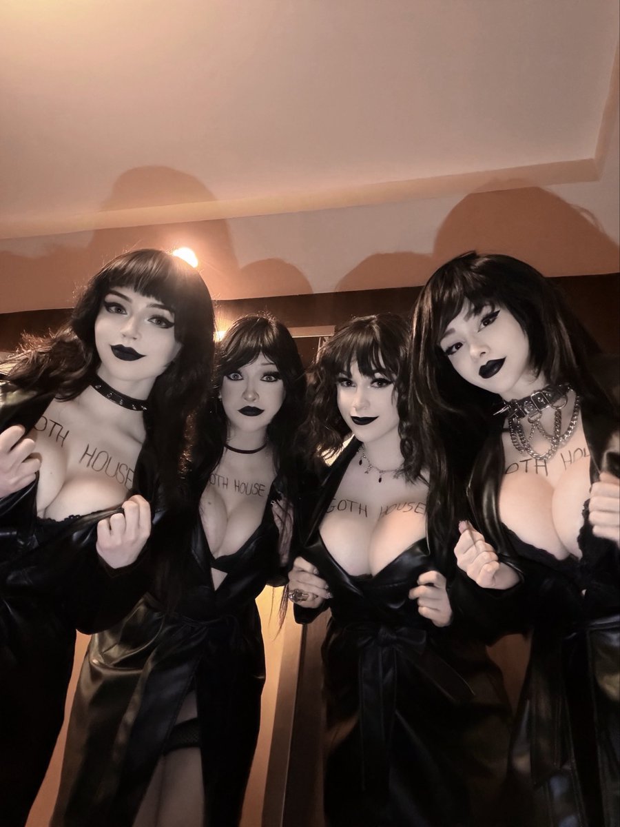 #Sexrol #LewdRP

Pov:
Despiertas en la fortaleza monasterio de la guardia del cuervo