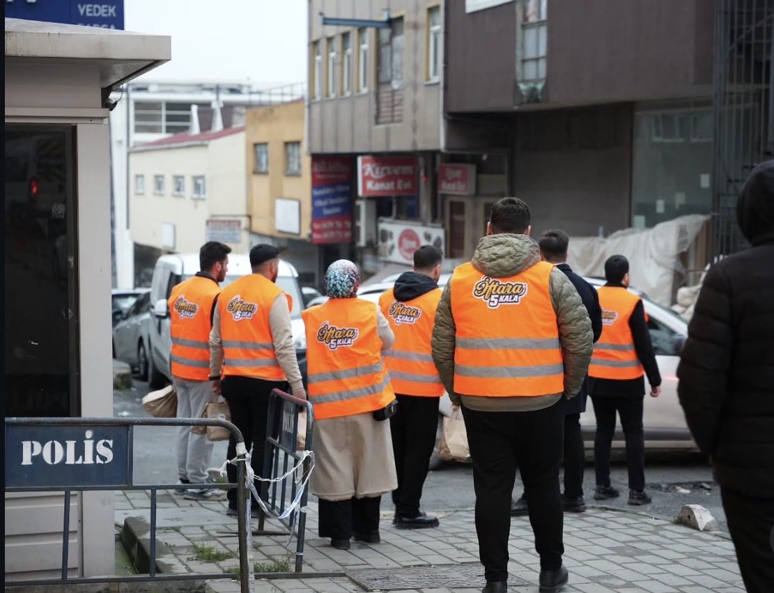 İftara ✋🏻 kala AK Genç İstanbul seninle…