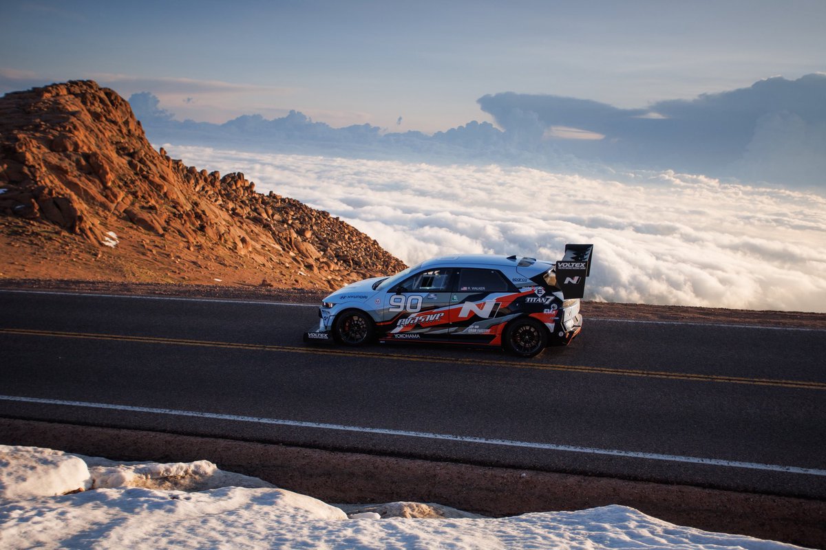 Pikes Peak International Hill Climb tweet media