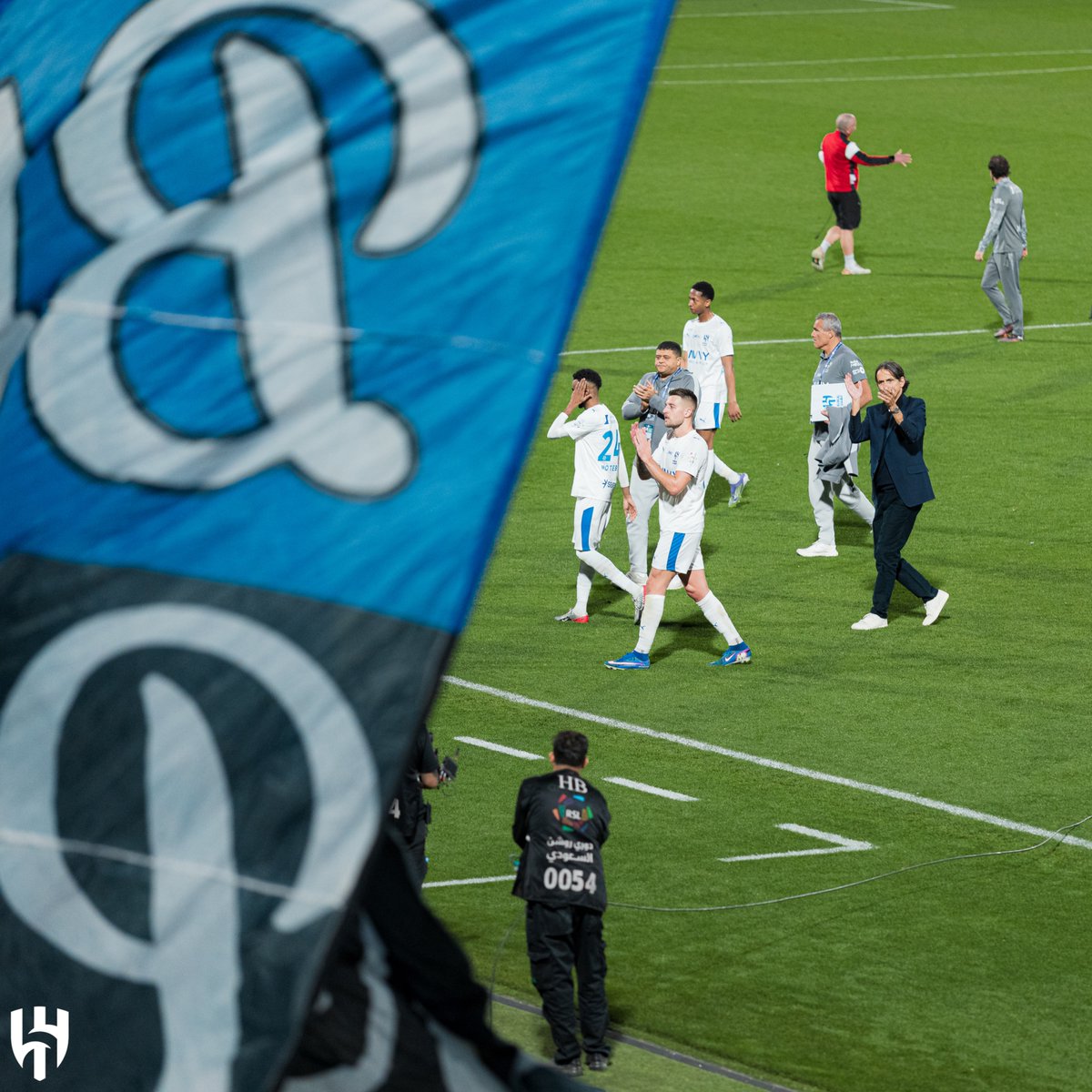 يحـيا ⁧#الهلال⁩ 🔝💙