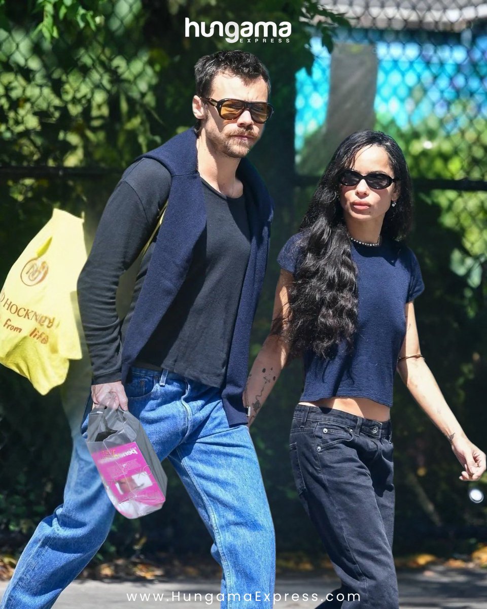 HungamaExpress's tweet image. Pop star Harry Styles and actress Zoë Kravitz were photographed together in a rare public outing, drawing fresh attention to their ongoing connection.

#EntertainmentUpdate #MusicNews #PopCulture #TrendingNow #gossipherald