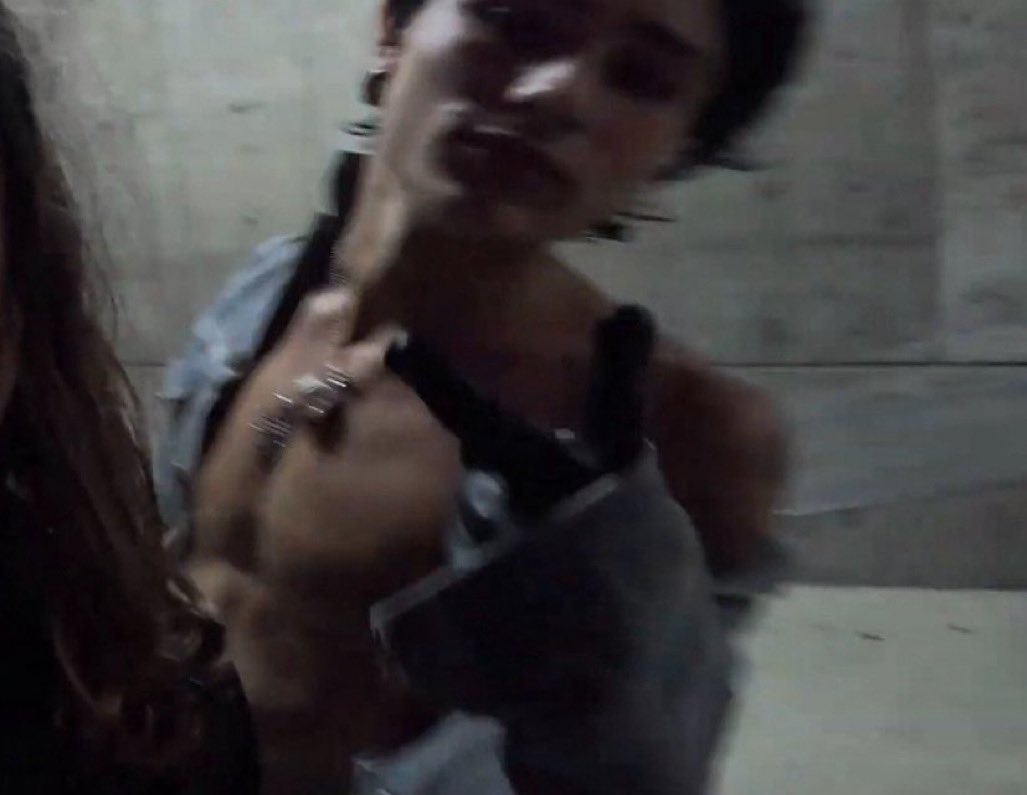 conceal archive tweet media