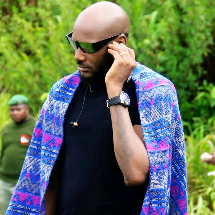 Let's be sincere without sentiment, Fela kuti and 2face idibia who is the more talented legend?