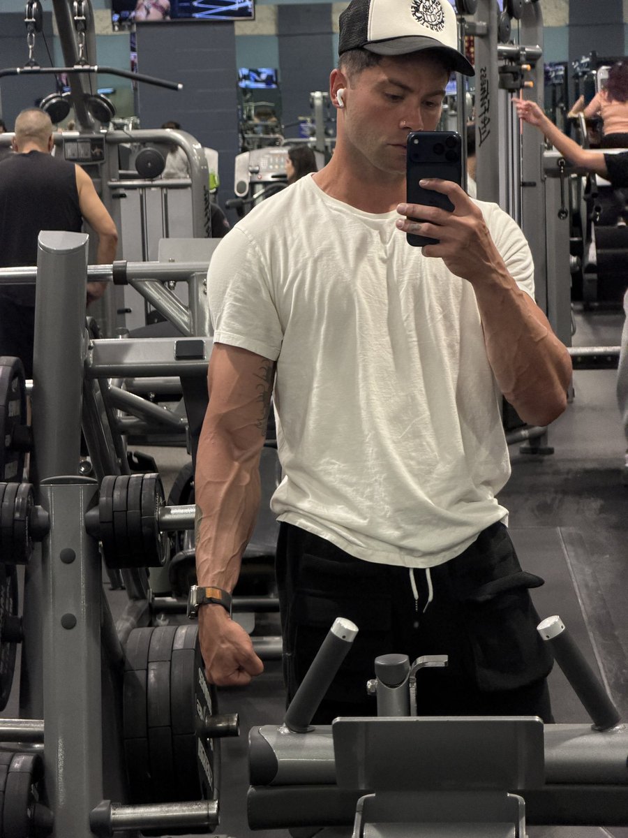 Mickey Lacoste tweet media