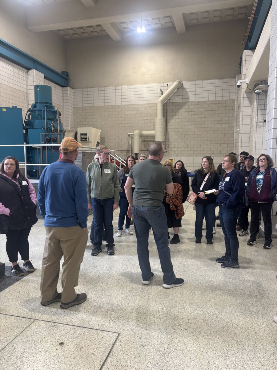 DuPageWaterComm's tweet photo. DWC would like to thank SCARCE and the teachers of DuPage who spent their Friday afternoon with us. We hope everyone enjoyed the closer look look at how DWC operates and maintains the infrastructure that’s essential to providing drinking water to our customers!
#ilwaterambassador https://t.co/kQwBHNrSMf