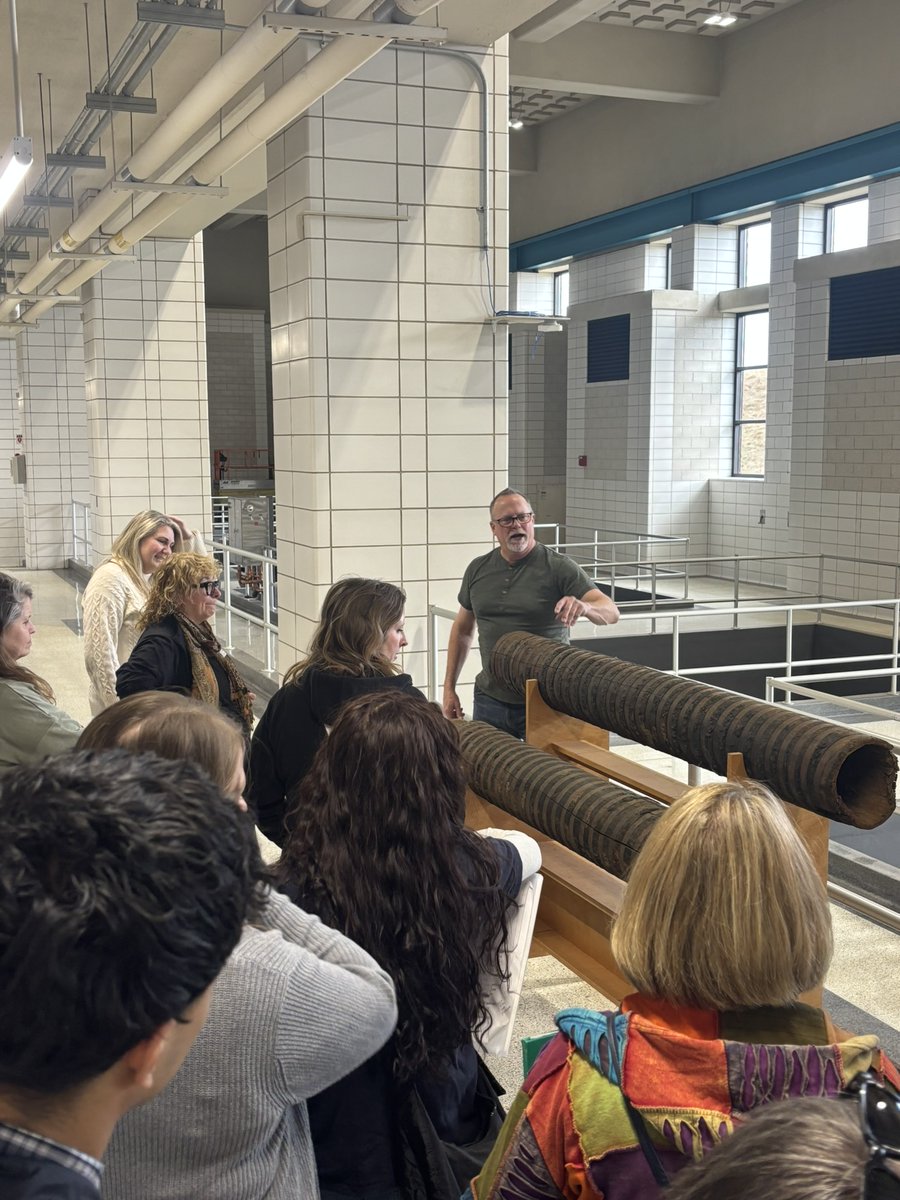 DuPageWaterComm's tweet photo. DWC would like to thank SCARCE and the teachers of DuPage who spent their Friday afternoon with us. We hope everyone enjoyed the closer look look at how DWC operates and maintains the infrastructure that’s essential to providing drinking water to our customers!
#ilwaterambassador https://t.co/kQwBHNrSMf