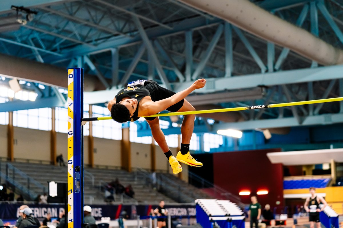 GoShockersTFXC's tweet photo. 22 points in the men's high jump‼️

🥇 Kaleb Tesmer - 2.08m
🥉 Andre Pentecost Jr. - 2.05m
5th - Cole Smither - 2.05m
6th - Darius Graham - 2.05m https://t.co/NLodHdPjmU